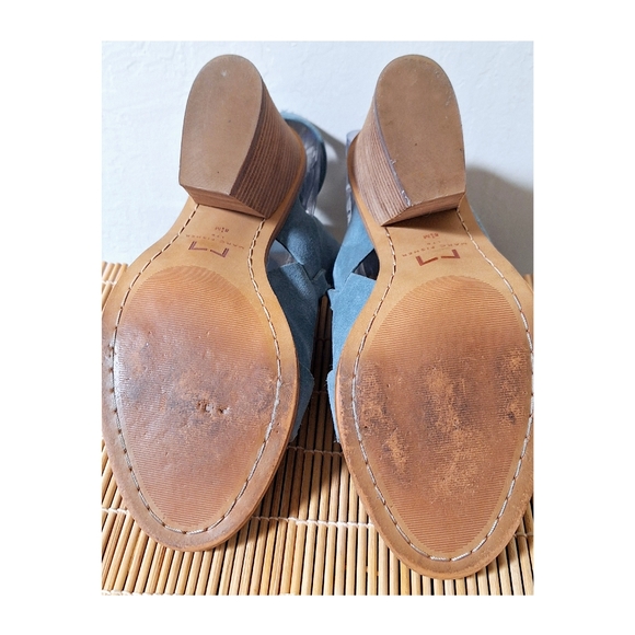Marc Fisher Sandals 8.5M Leather Suede Ankle Strap Peep Toe Stacked Heel - Picture 7 of 11